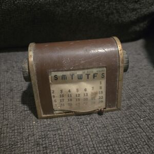 Bates | Date Finder Perpetual Desk Calendar